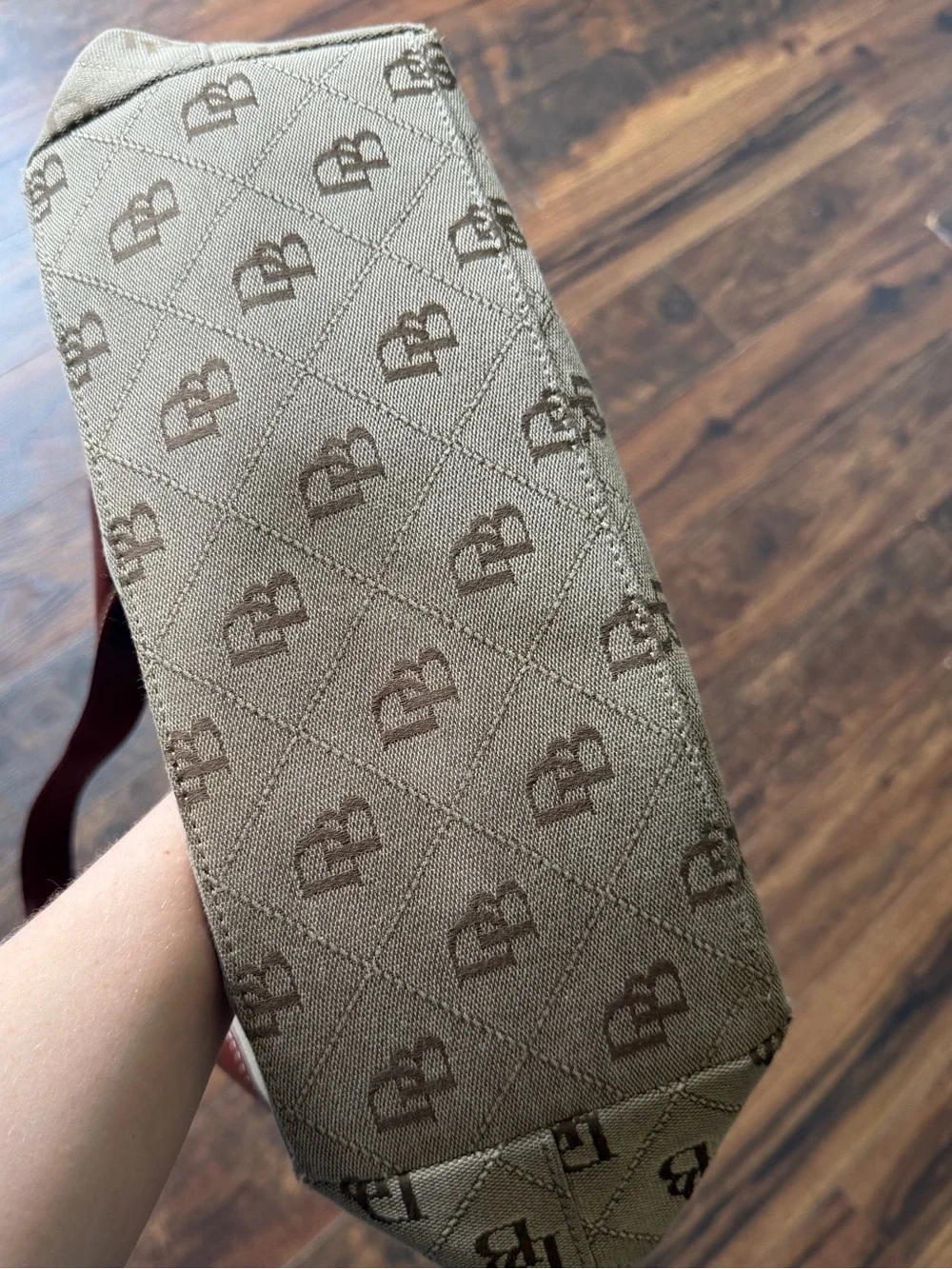 Dooney & Bourke very good